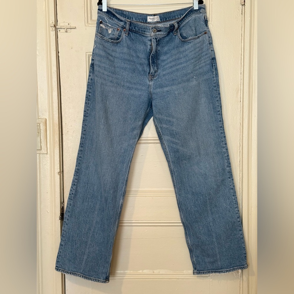 Abercrombie & Fitch High Rise 90s Relaxed Jeans
